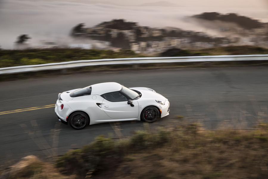  Alfa Romeo 4C Launch Edition (960) 2015 года  (NA) (фото 9 из 44)